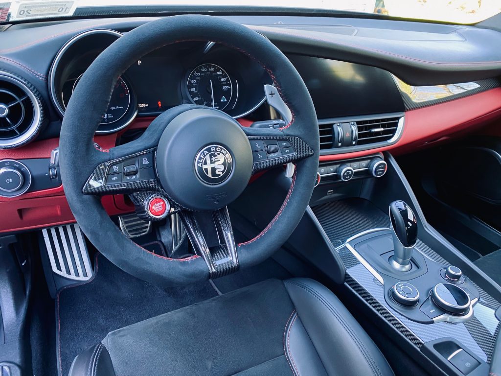 Alfa Romeo Giulia QV Custom Alcantara/Carbon Fiber Steering Wheel (Made